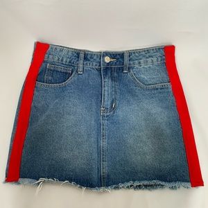 NWT Jean Mini Skirt with Red Stripe Size Medium